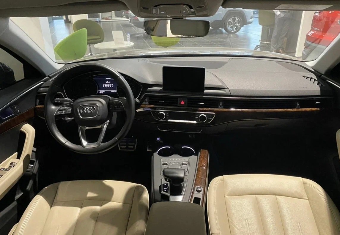 Продам Audi A4 V (B9), 2016 