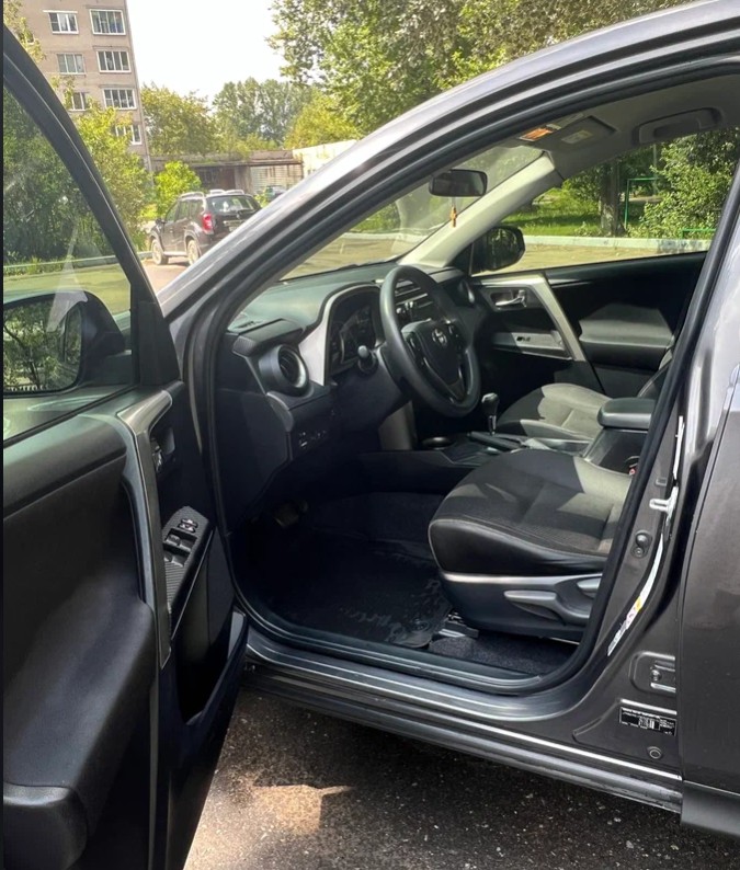 Toyota RAV4 IV (XA40) 2013 р 